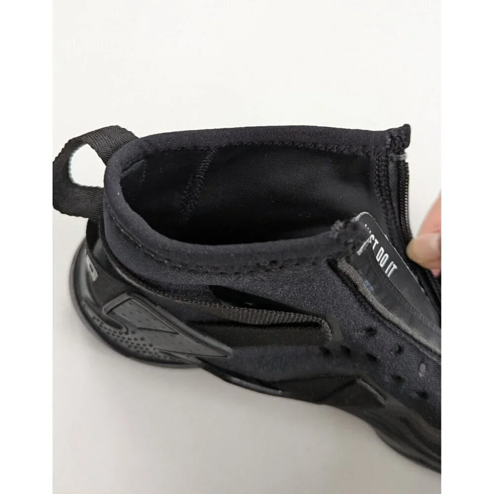 Nike Air Huarache Gripp Triply Black Size 6Youth SOCK LINING AND LACES MISSING